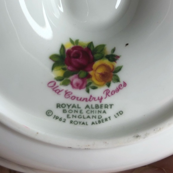 Royal Albert bone china roses candle holder - Picture 7 of 8